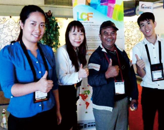 米兰milan外贸业务人员与客户朋友合影