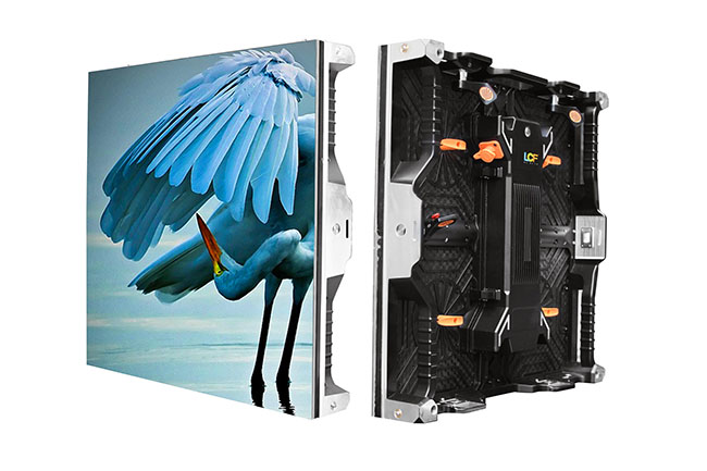 米兰milanLED显示屏P2.604，防水镀膜丰羽添翼