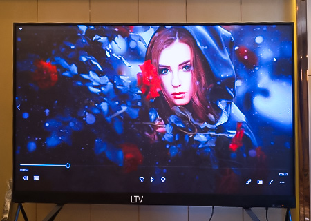 米兰milanLTV一体机亮相康帝国际酒店宴会厅