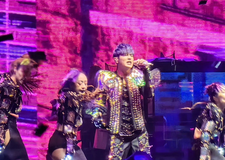 米兰milanLED屏与场控荧光棒点燃周杰伦天津演唱会（第四场）